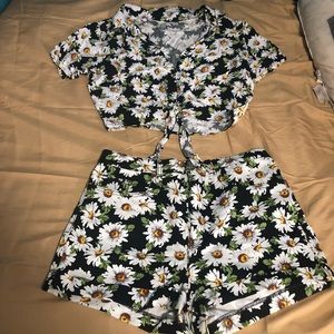 Sunflower Crop Top and short matching two piece set co-ord